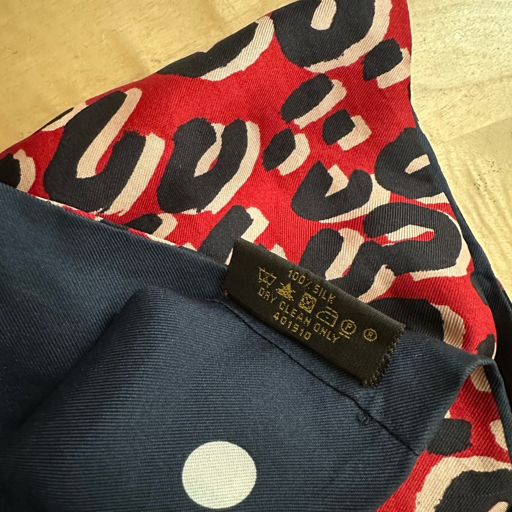 Louis Vuitton Red and Blue Polka Dot and Leopard Print Scarf - Picture 6 of 6